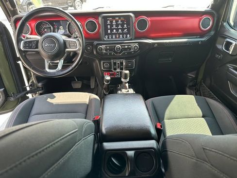 Used 2022 Jeep Wrangler Unlimited Rubicon AWD/4WD image 23