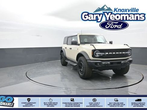 New 2026 Ford Bronco Badlands w/ Sasquatch Package image 1