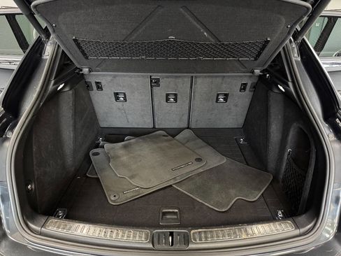 Used 2018 Porsche Macan S image 46