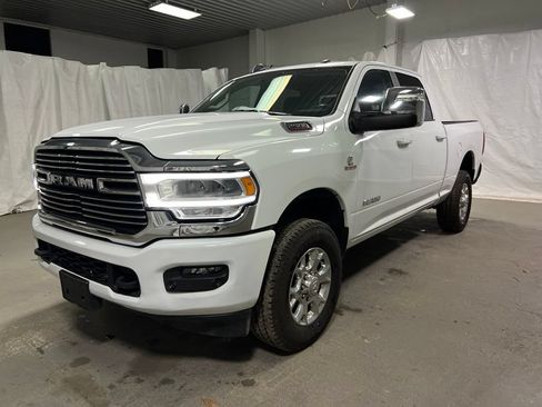 Used 2024 RAM 2500 Laramie AWD/4WD image 3