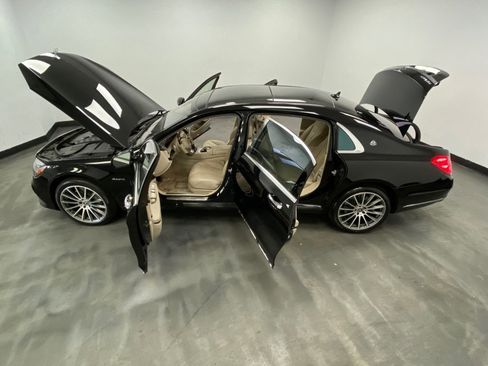 Used 2018 Mercedes-Benz Maybach S 560 4MATIC image 56