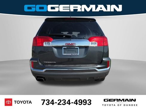 Used 2017 GMC Terrain SLE w/ Convenience Package FWD image 9