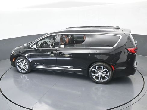 New 2026 Chrysler Pacifica Pinnacle image 56