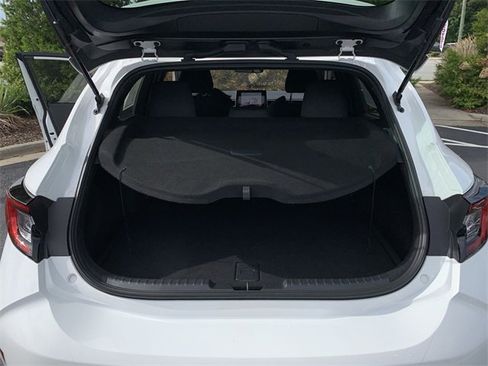 Certified 2024 Toyota Corolla SE image 32