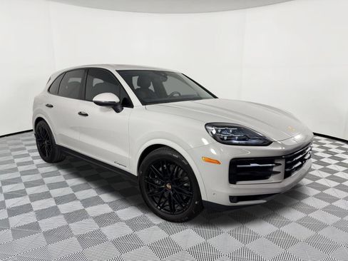 Certified 2026 Porsche Cayenne AWD/4WD image 7
