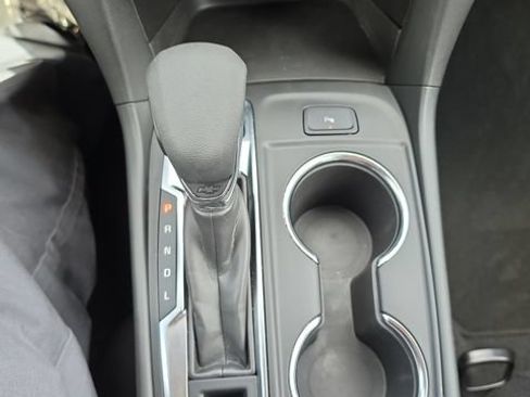 Used 2024 Chevrolet Equinox LT AWD/4WD image 28