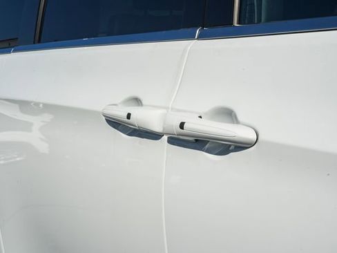 New 2026 Chrysler Pacifica Select image 20