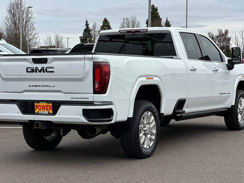 Used 2022 GMC Sierra 3500 Denali image 4