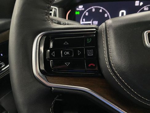 Used 2023 Jeep Grand Wagoneer Series II w/ Convenience Group III AWD/4WD image 16