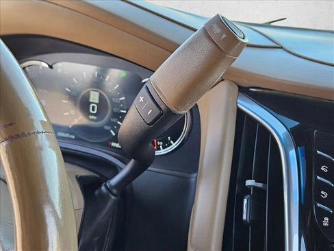 Used 2018 Cadillac Escalade ESV Platinum image 12