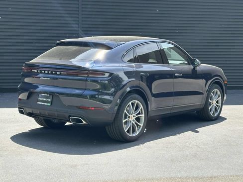 New 2026 Porsche Cayenne Coupe AWD/4WD image 5