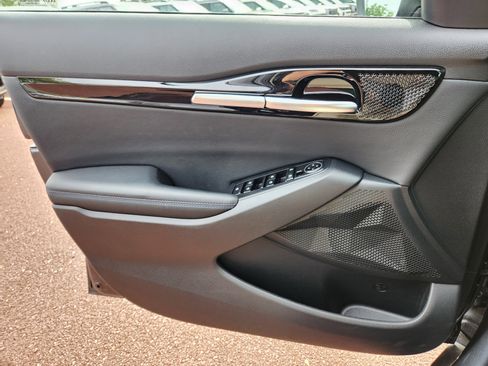 Used 2023 Kia Seltos Nightfall Edition image 24