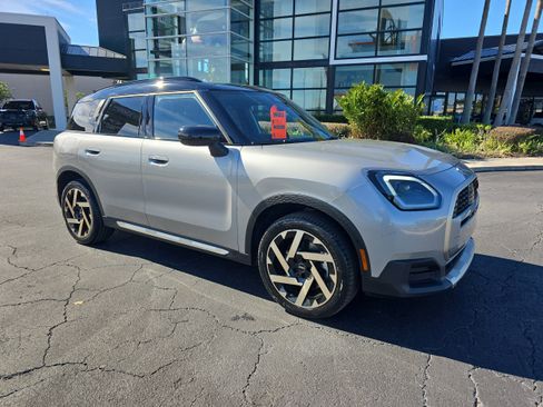 Certified 2025 MINI Cooper Countryman S w/ Comfort Package Max image 2