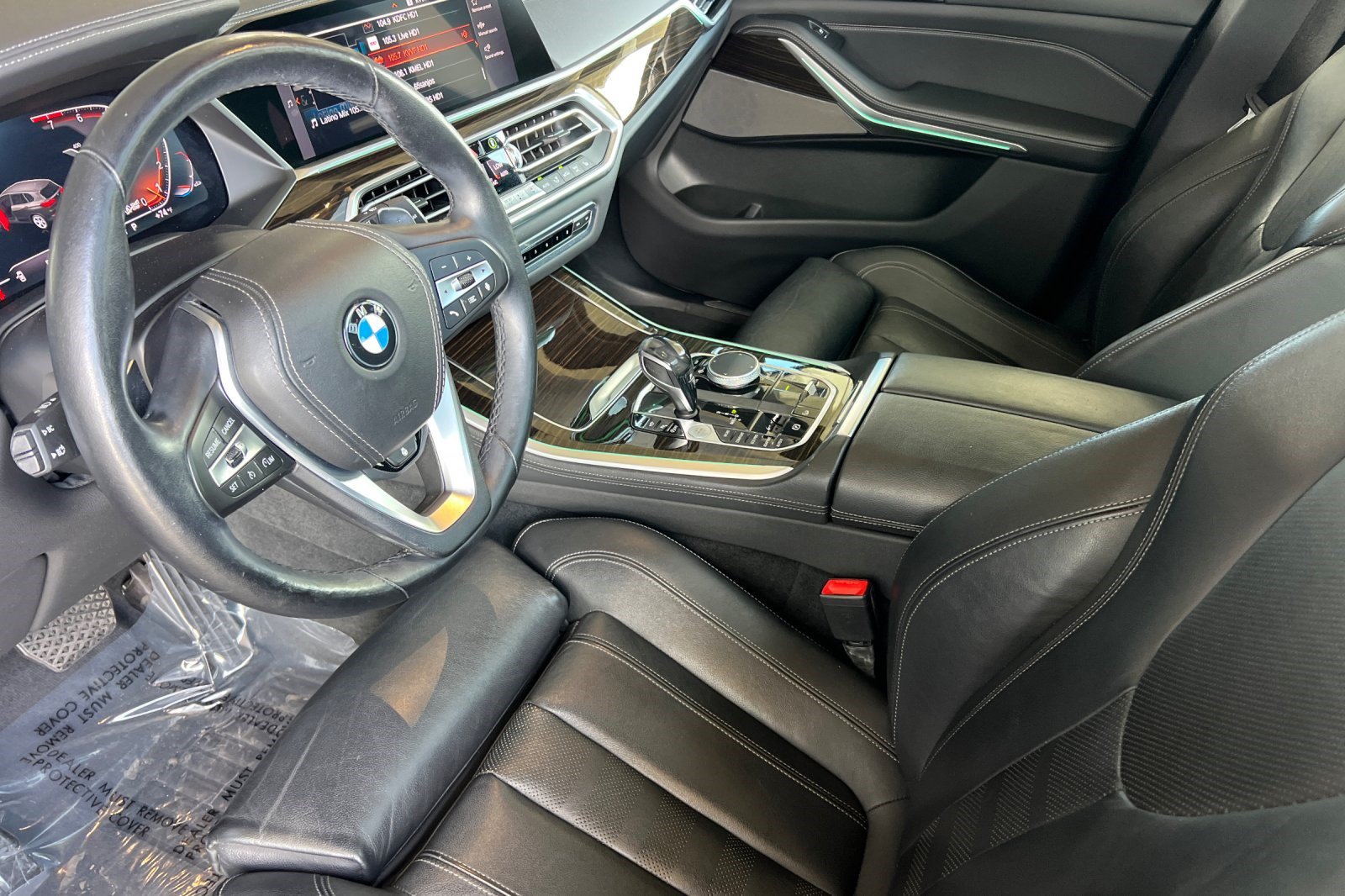 Used 2020 BMW X5 xDrive40i w/ Premium Package AWD/4WD image 4