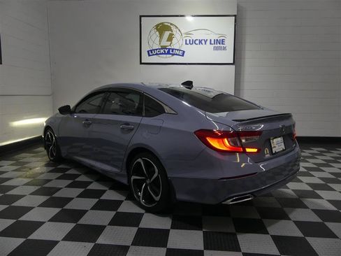Used 2022 Honda Accord Sport image 11