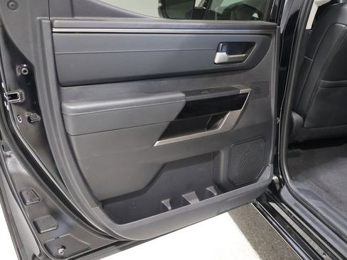 Used 2023 Toyota Tundra Limited image 17