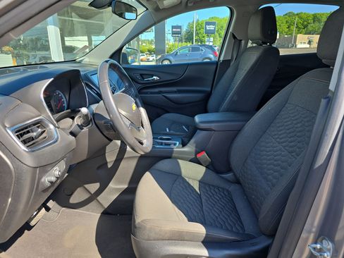 Used 2018 Chevrolet Equinox LT AWD/4WD image 11