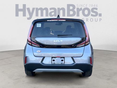 New 2025 Kia Soul LX image 4