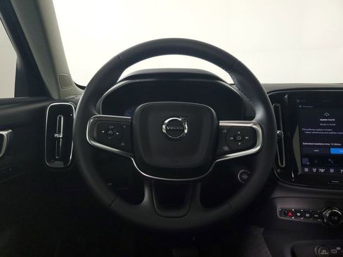 Certified 2026 Volvo XC40 B5 Core w/ Climate Package image 18