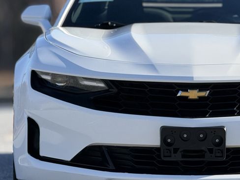 Used 2020 Chevrolet Camaro LT image 13