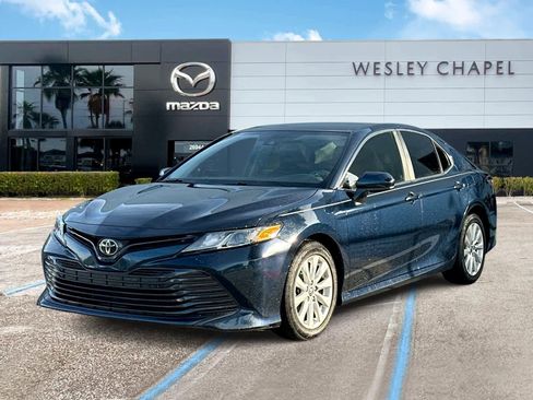 Used 2020 Toyota Camry LE FWD image 1