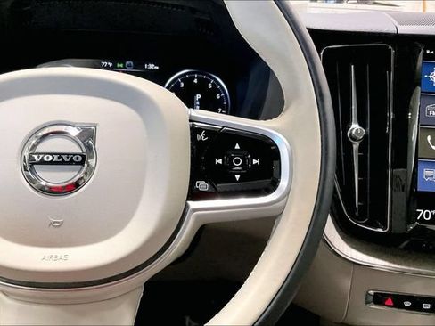 Used 2021 Volvo XC60 T5 Inscription w/ Climate Package AWD/4WD image 21