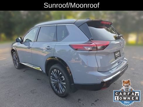 Used 2024 Nissan Rogue Platinum AWD/4WD image 3