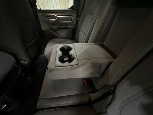 Used 2021 RAM 1500 Big Horn AWD/4WD image 18