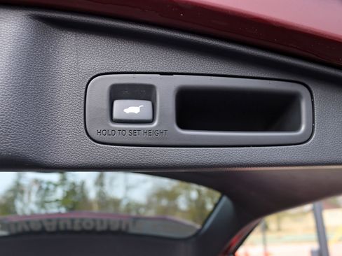 Used 2017 Honda CR-V Touring image 37