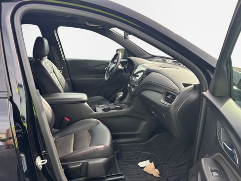 Used 2022 Chevrolet Equinox RS w/ RS Leather Package FWD image 25