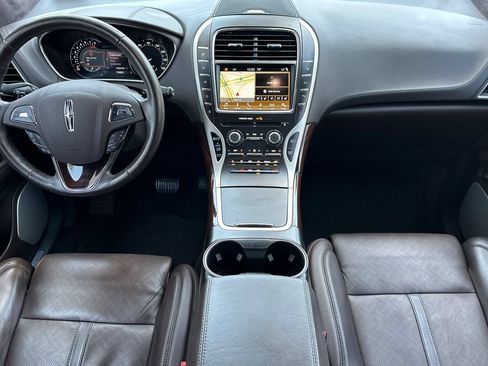 Used 2018 Lincoln MKX Black Label w/ Driver Assistance Package FWD image 12