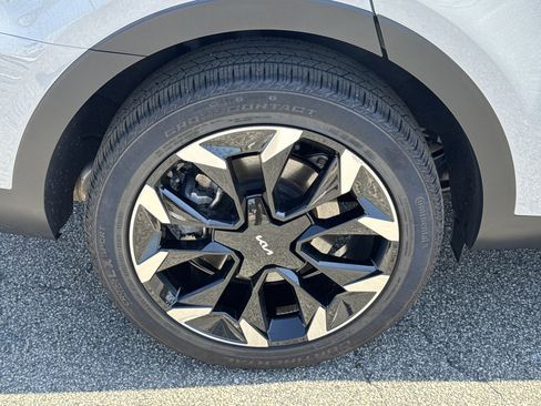 Used 2025 Kia Sorento EX w/ Panoramic Sunroof Package image 17