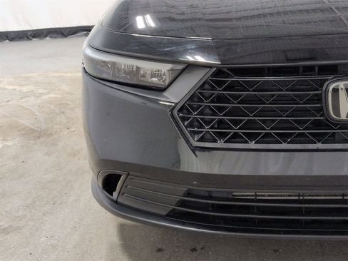 Used 2023 Honda Accord EX image 11