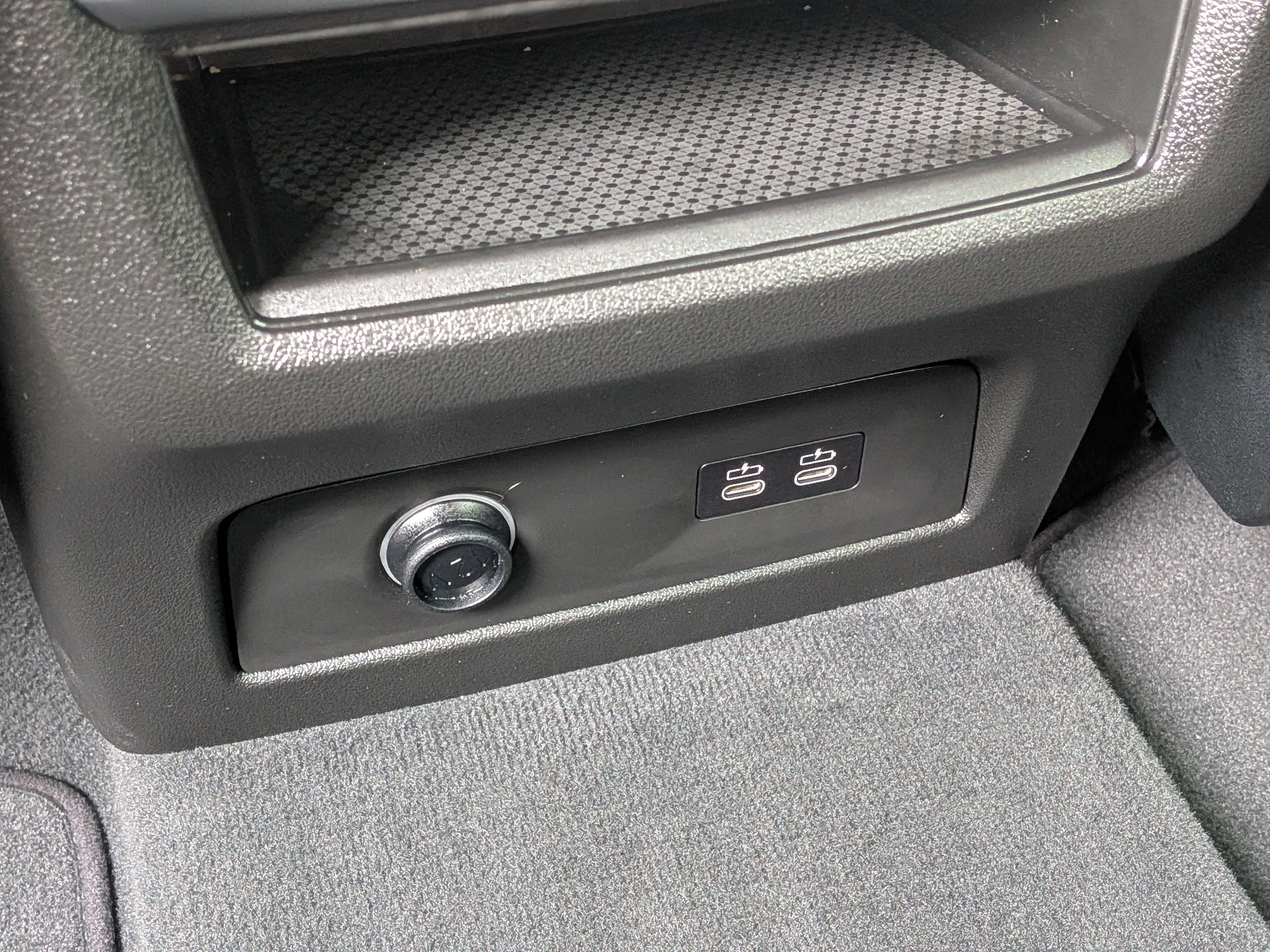 Used 2026 BMW X5 xDrive40i w/ M Sport Package AWD/4WD image 16