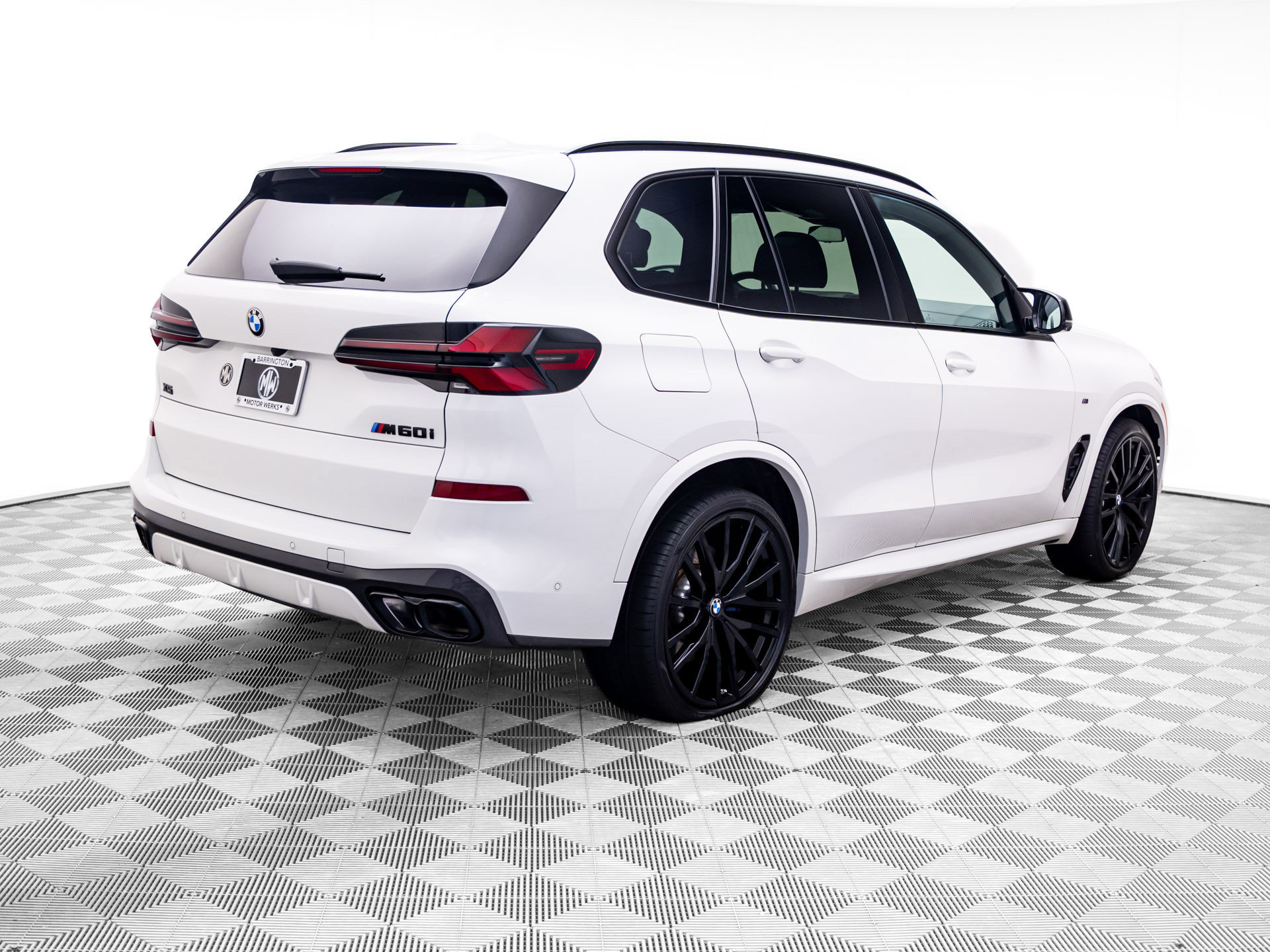 Certified 2024 BMW X5 M60i w/ Climate Comfort Package AWD/4WD image 5
