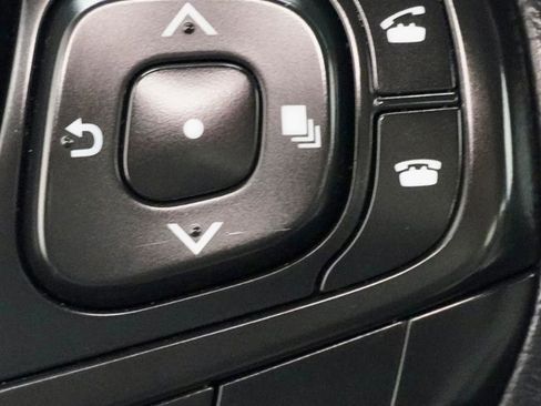 Used 2016 Toyota Camry LE image 28