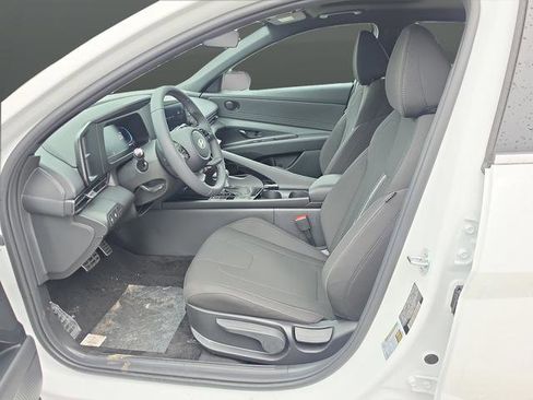 New 2026 Hyundai Elantra SEL Sport Premium FWD image 8