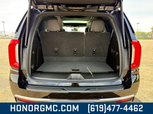 Used 2021 GMC Yukon SLT w/ SLT Premium Package image 21