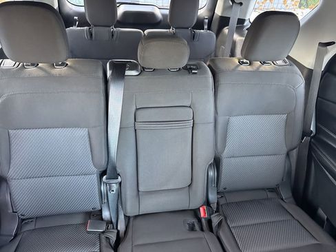 Certified 2022 Ford Explorer XLT image 48