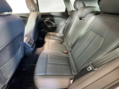 Used 2025 Audi Q5 Premium w/ Convenience Package image 22