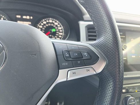 Used 2021 Volkswagen Atlas Cross Sport SE image 20