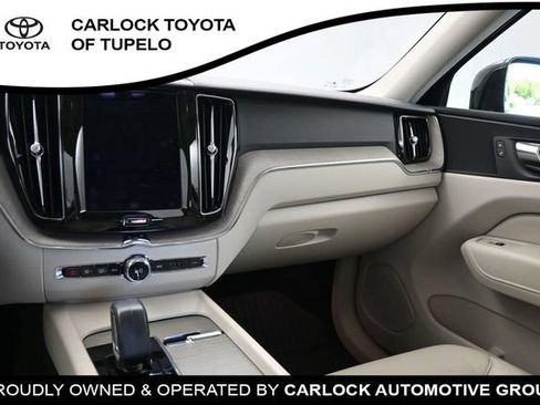 Used 2023 Volvo XC60 B5 Plus w/ Climate Package AWD/4WD image 28