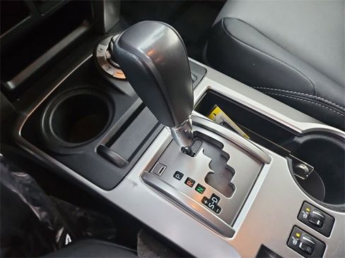 Used 2021 Toyota 4Runner SR5 Premium image 16