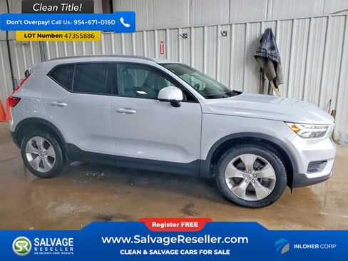 Used 2020 Volvo XC40 T5 Momentum AWD/4WD image 5