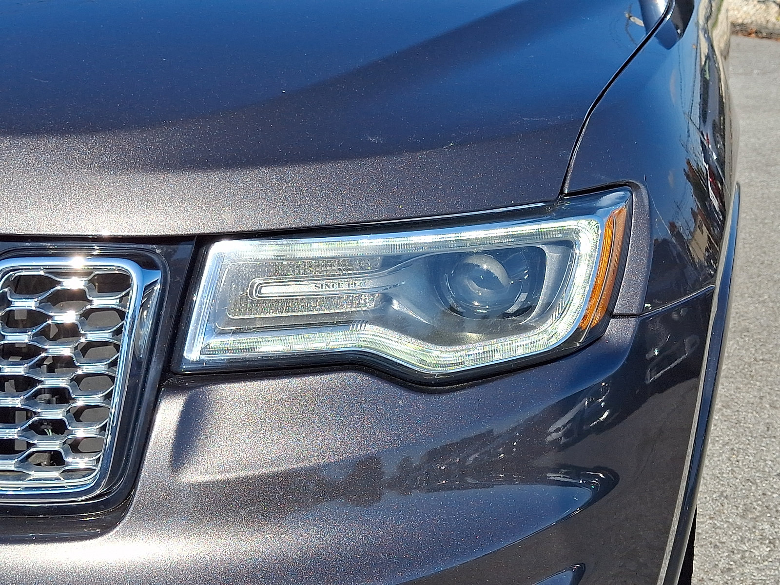 Used 2021 Jeep Grand Cherokee Overland AWD/4WD image 10