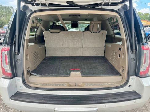 Used 2016 GMC Yukon XL SLT w/ Open Road Package RWD image 13