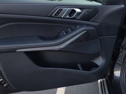 Used 2023 BMW X5 sDrive40i image 9