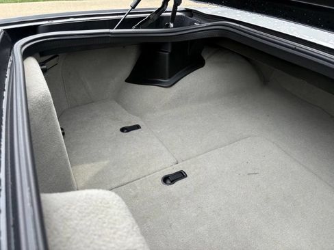 Used 2001 Chevrolet Corvette Convertible w/ Preferred Equipment Group2 RWD image 37
