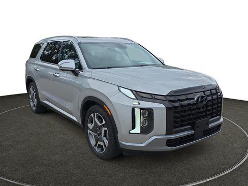 Used 2023 Hyundai Palisade SEL w/ Premium Package AWD/4WD image 9
