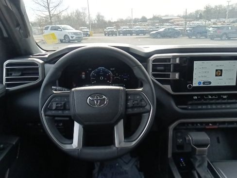 Used 2025 Toyota Sequoia SR5 image 26